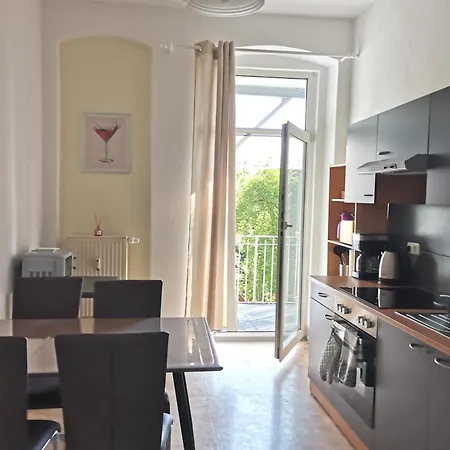 4relax - Praktisch Und Bequem, 4 Betten, Zwei Plauen