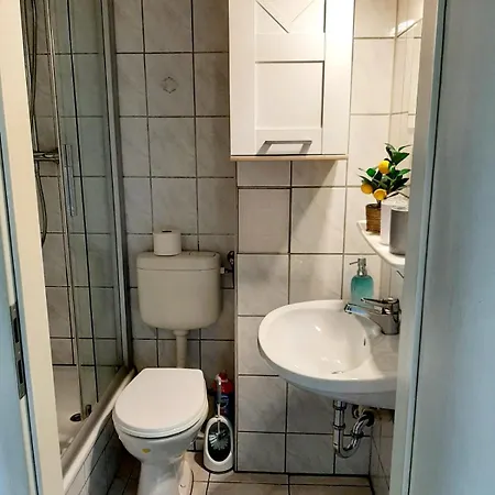 Apartment 4relax - Praktisch Und Bequem, 4 Betten, Zwei Plauen